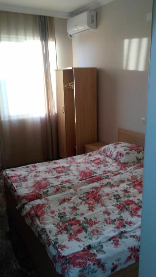Private House Suliko Hotel Kobuleti Exterior photo
