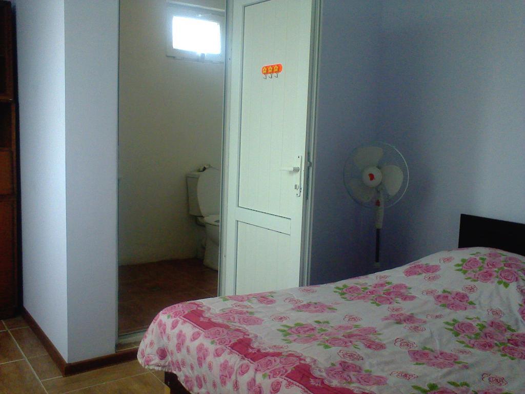 Private House Suliko Hotel Kobuleti Exterior photo
