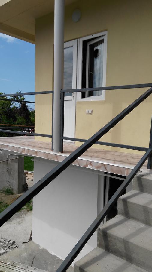 Private House Suliko Hotel Kobuleti Exterior photo